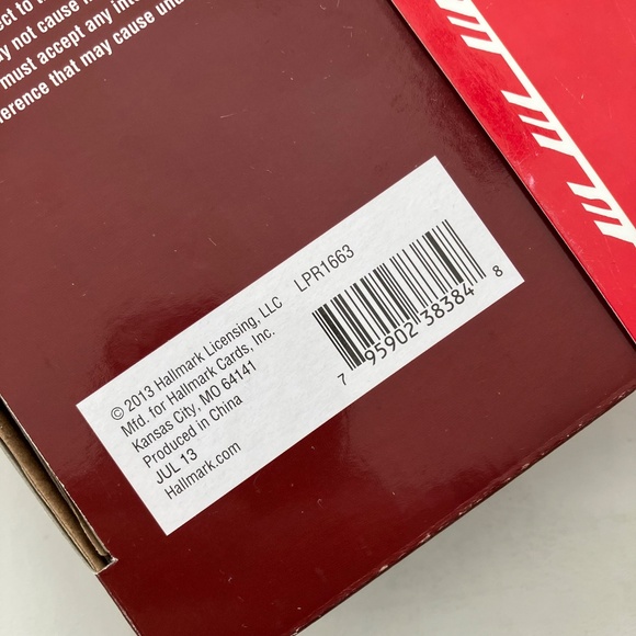 Hallmark Yule-K-Lele 2013 Plays 5 Holiday Songs At Your Fingertips. New In Box - Picture 12 of 14